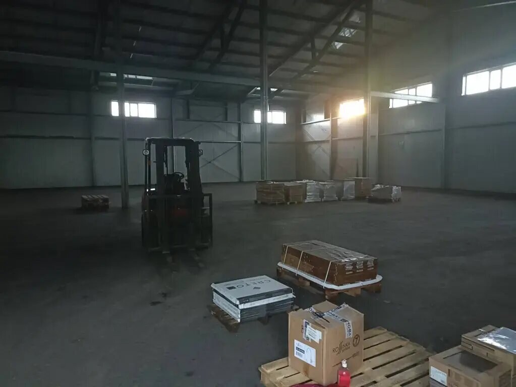 Склад 750 м², аренда, пгт. Горки Ленинские, Ленинский р-н — фотография 1