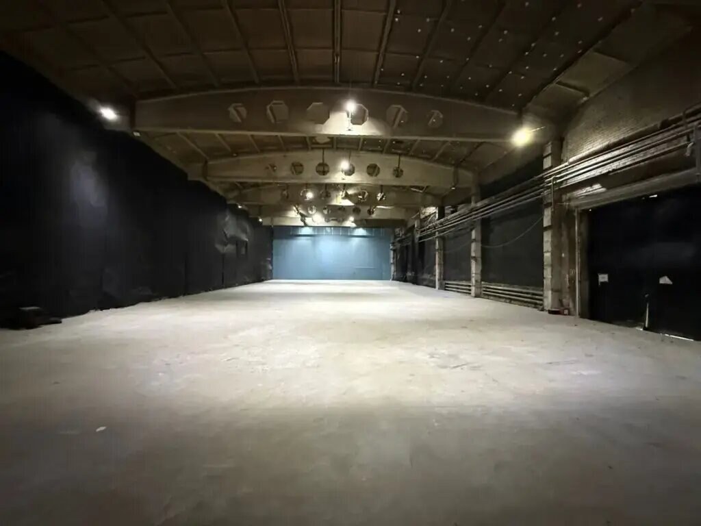 Производственное помещение 756 м², аренда, Нагорный р-н — фотография 1