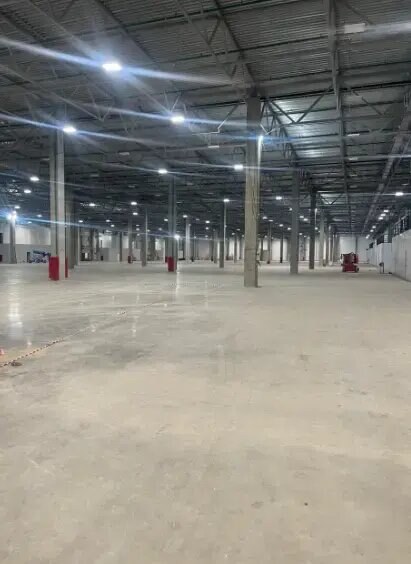 Склад 795 м², продажа, д. Лобаново, Десеновское р-н — фотография 1