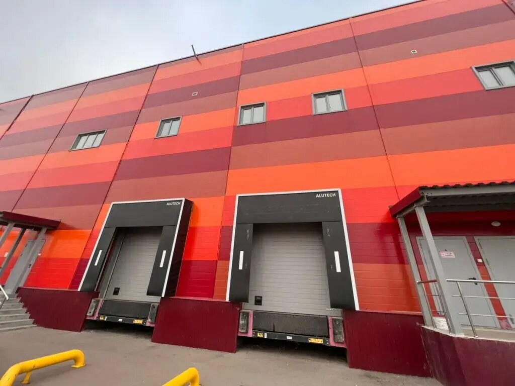 Отдельное здание 600 м², аренда, г. Щербинка, Москва г. — фотография 1