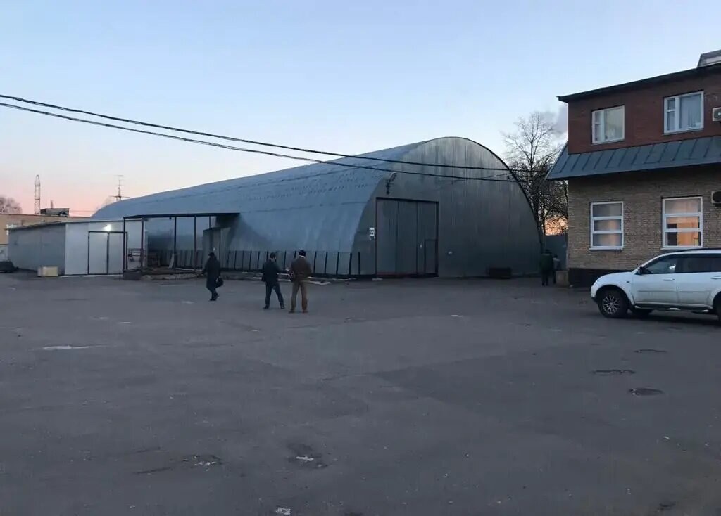 Отдельное здание 1 000 м², аренда, г. Калуга, Москва г. — фотография 1